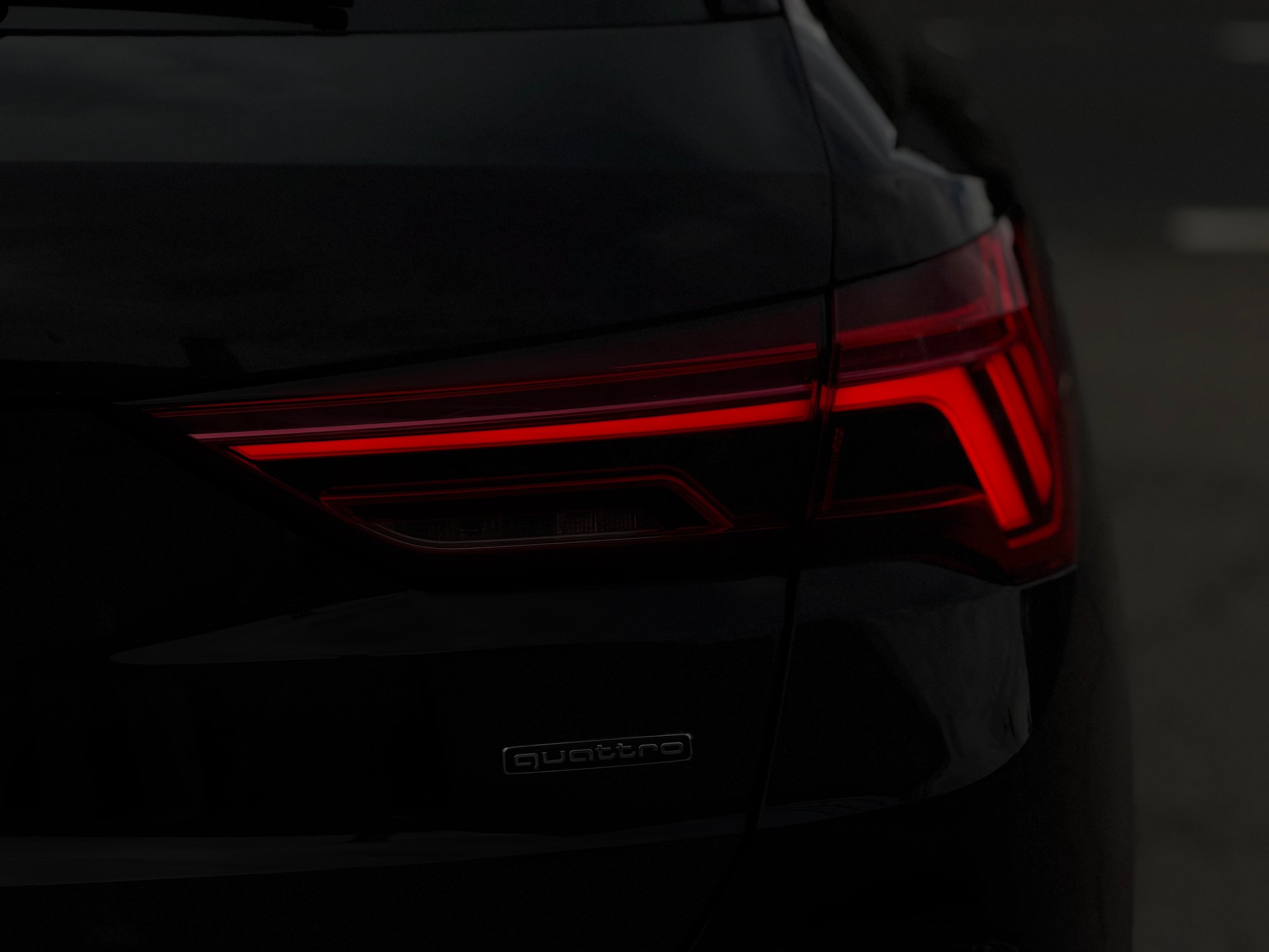 AUDI Q3 40 TFSI advanced quattro S-tronic-image-7