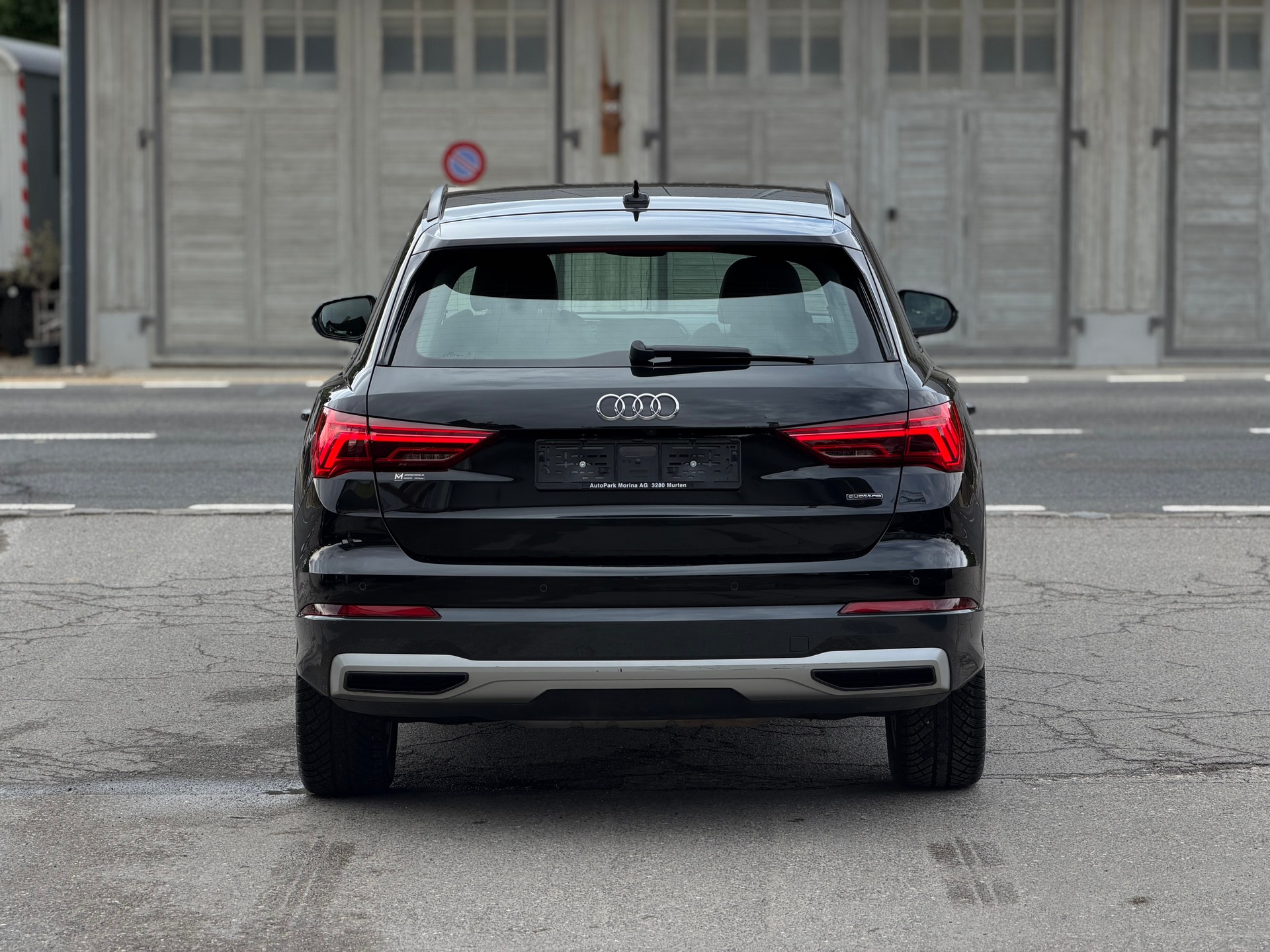 AUDI Q3 40 TFSI advanced quattro S-tronic-image-5