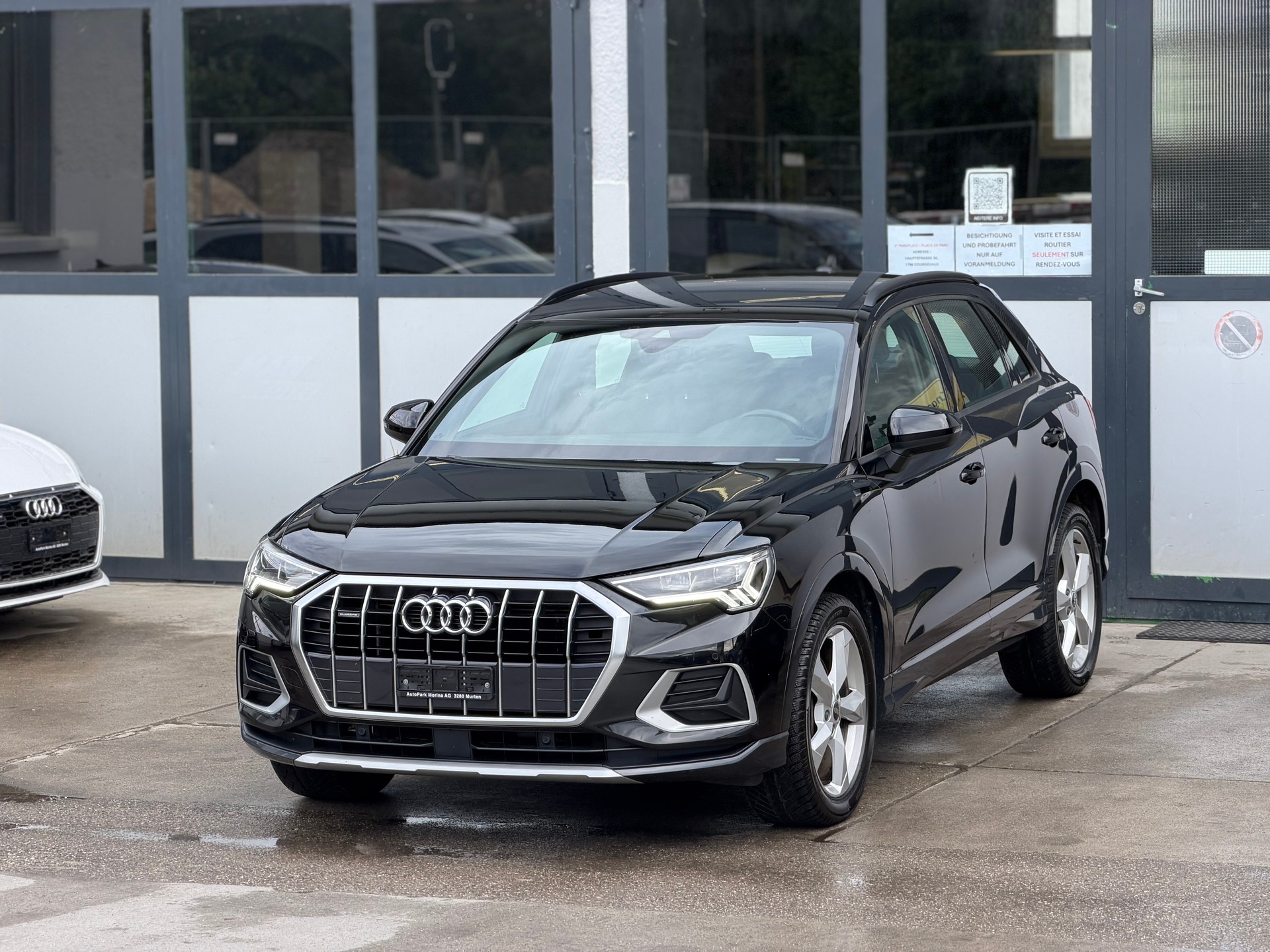 AUDI Q3 40 TFSI advanced quattro S-tronic-image-1