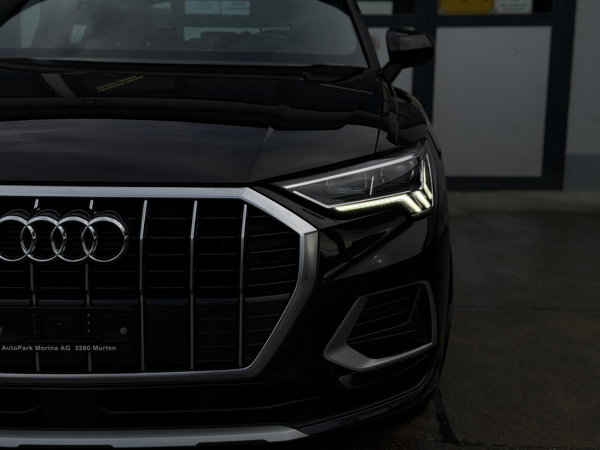 AUDI Q3 40 TFSI advanced quattro S-tronic-image-8