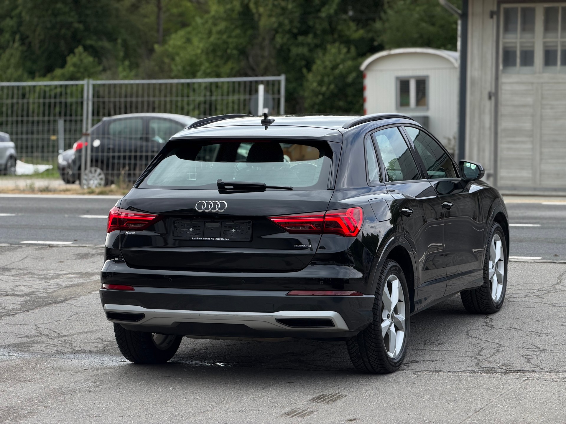 AUDI Q3 40 TFSI advanced quattro S-tronic-image-4