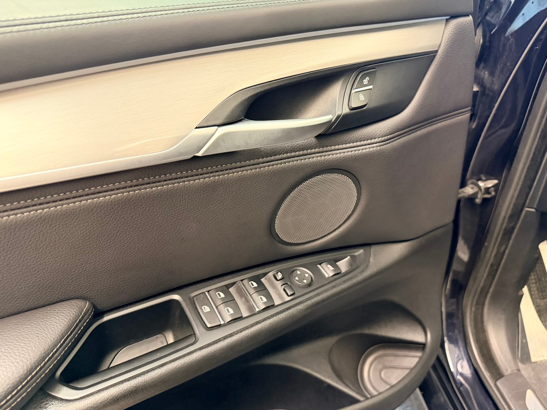 BMW X6 M50d Steptronic-image-12
