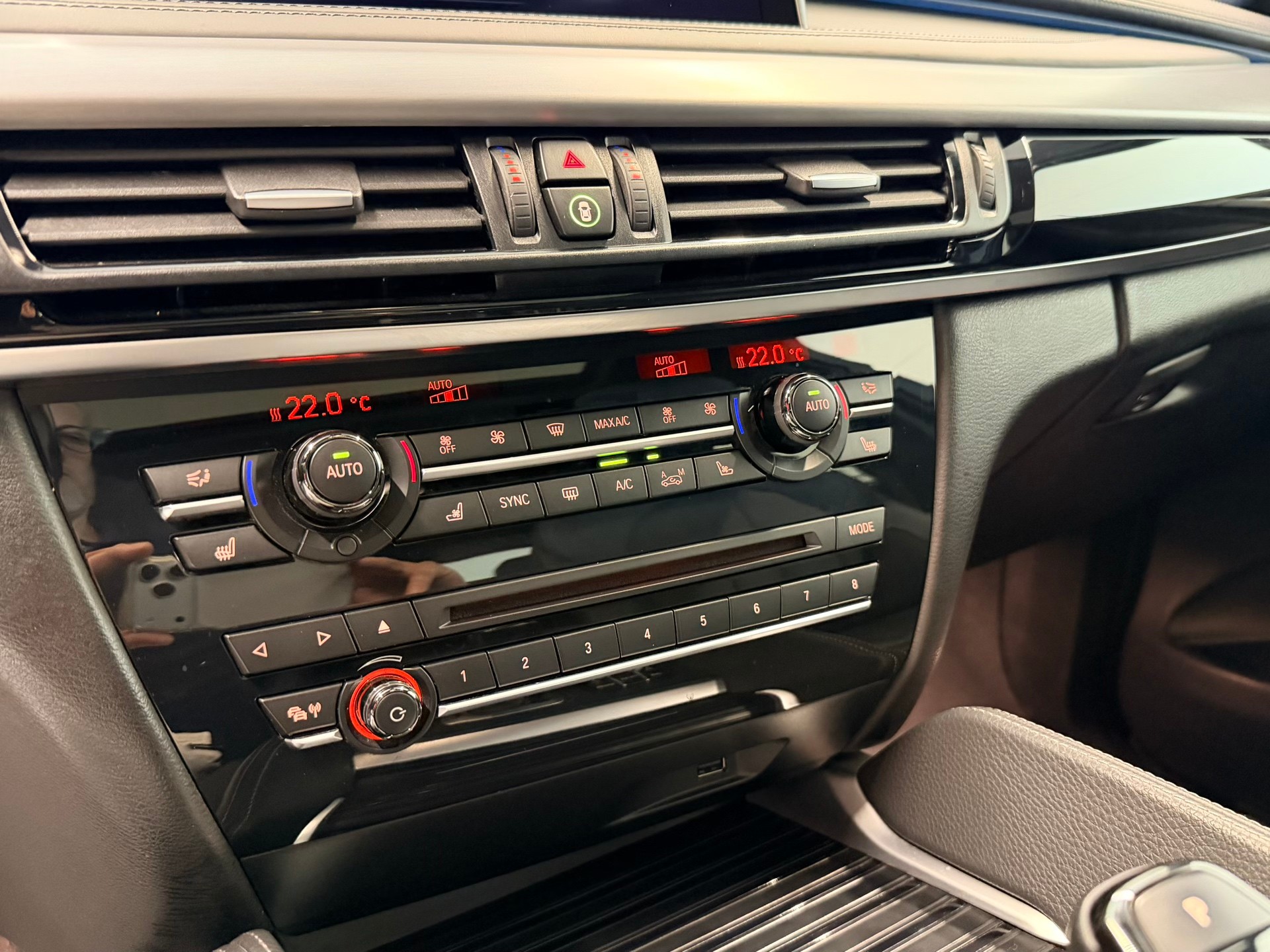 BMW X6 M50d Steptronic-image-24