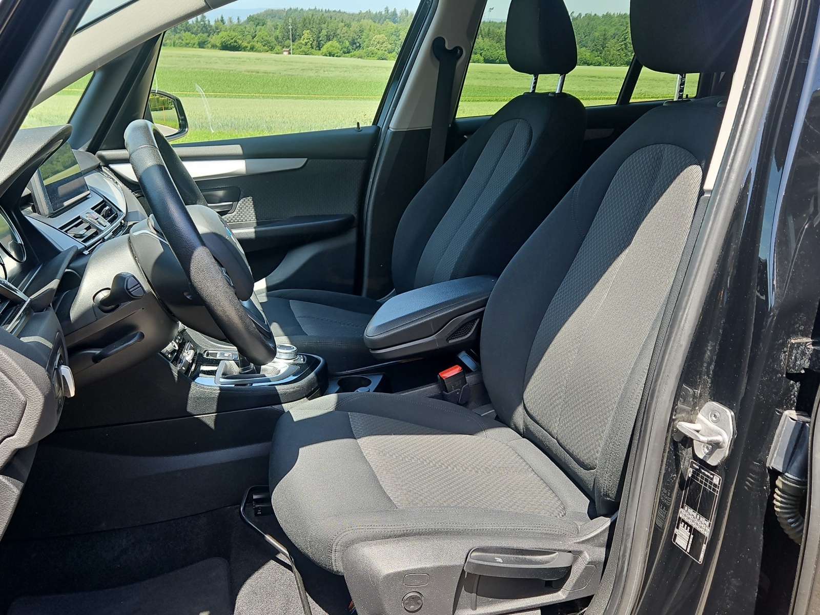 BMW 216d Gran Tourer-image-6