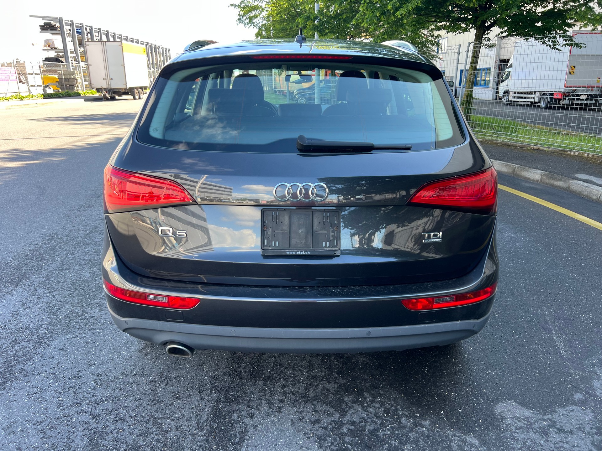 AUDI Q5 2.0 TDI quattro S-tronic-image-4