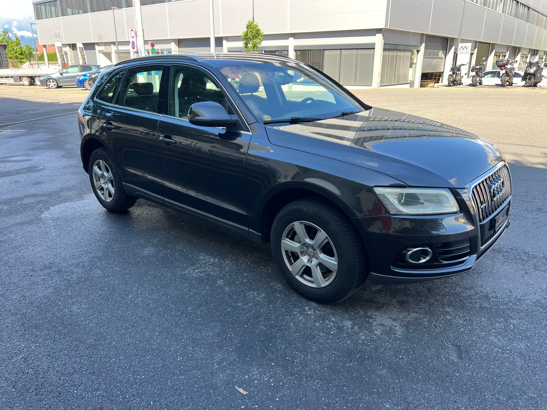 AUDI Q5 2.0 TDI quattro S-tronic-image-7