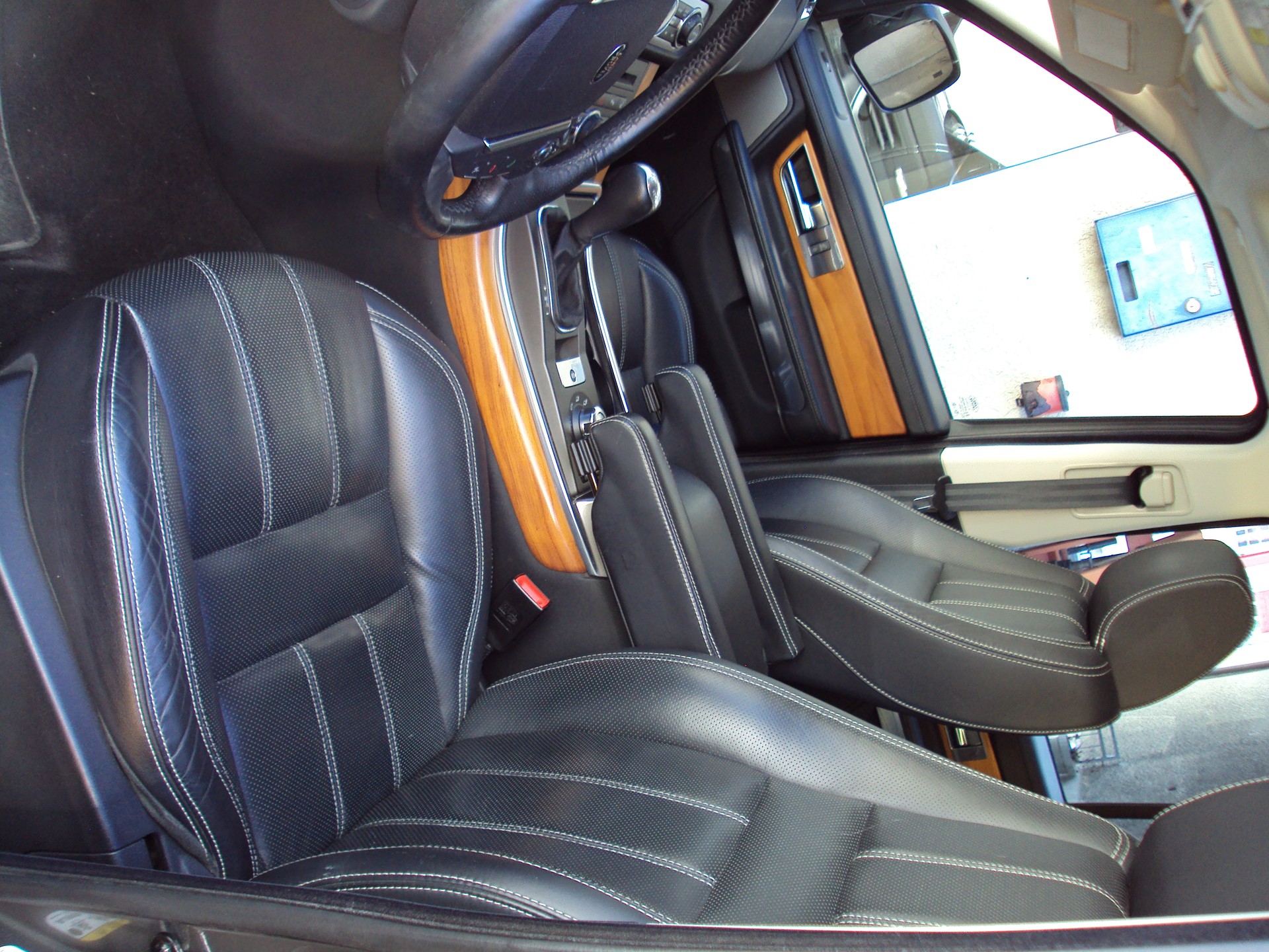 LAND ROVER Range Rover Sport 3.0 TDV6 HSE Automatic-image-2