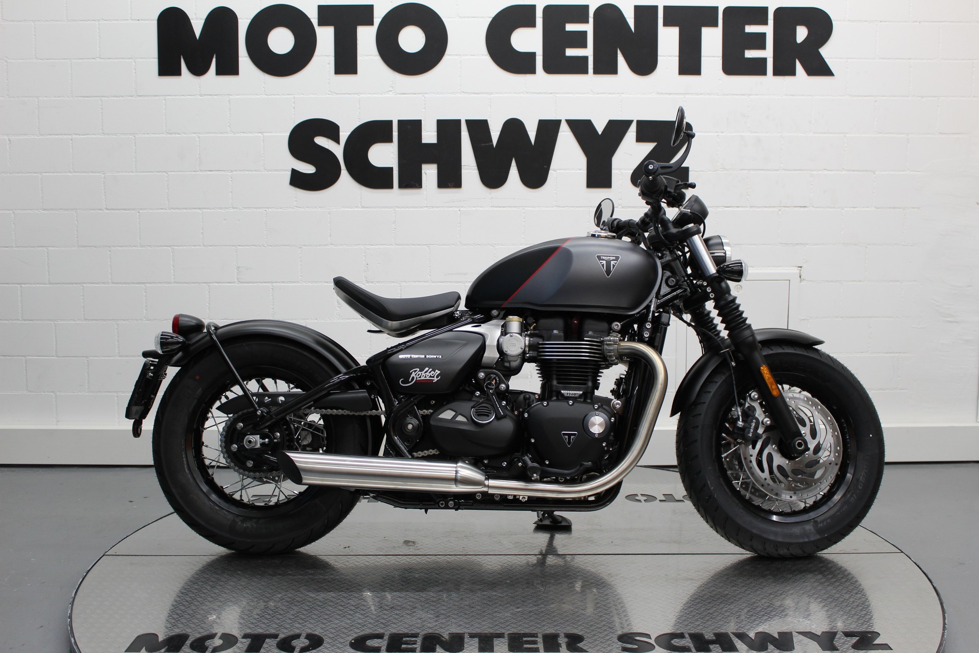 TRIUMPH Bonneville Bobber