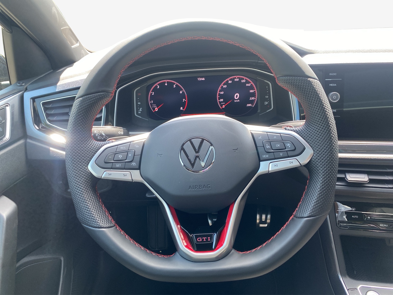 VW Polo 2.0 TSI GTI DSG-image-9