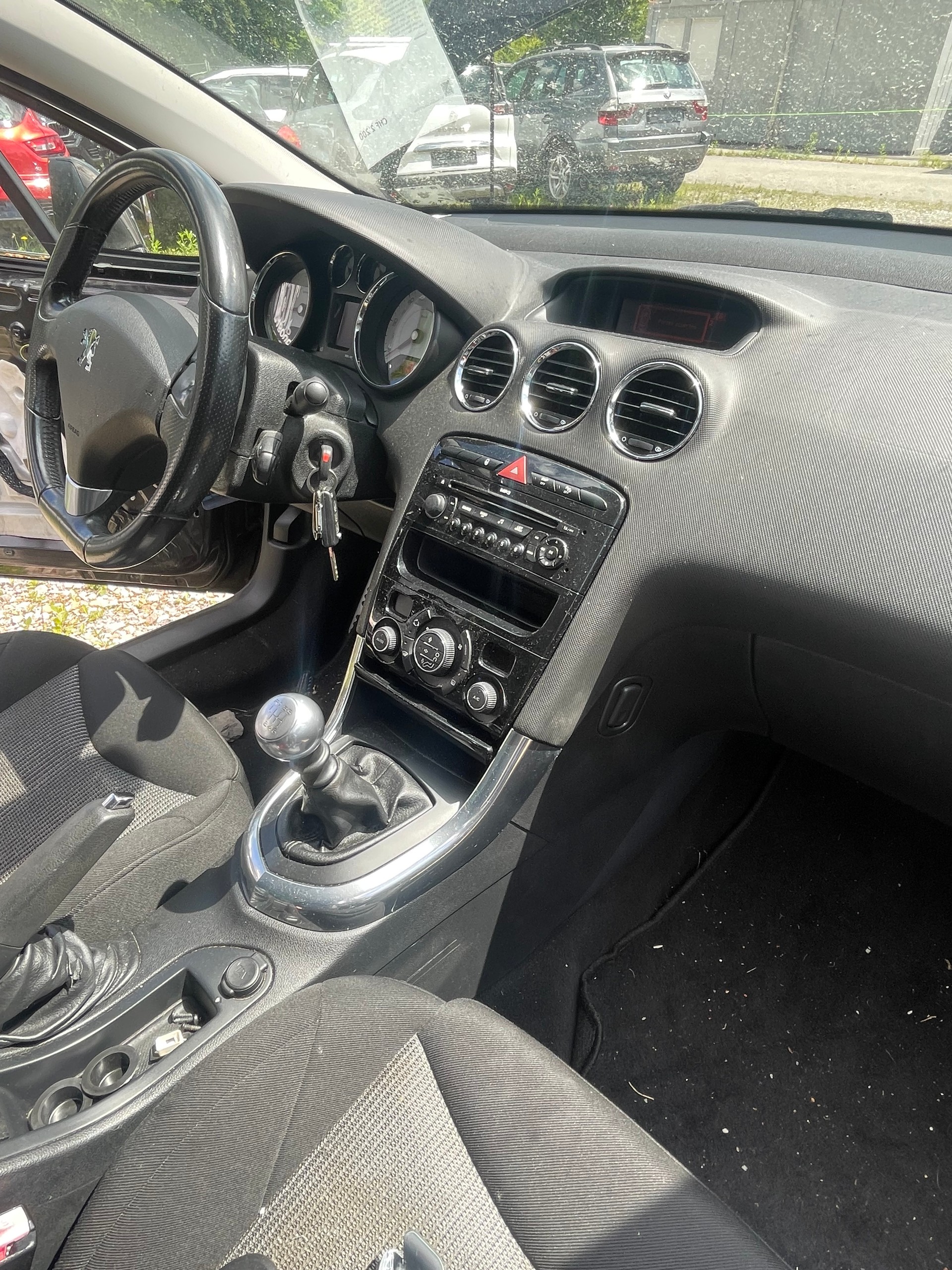PEUGEOT 308 CC 1.6 16V Turbo Sport Pack-image-4