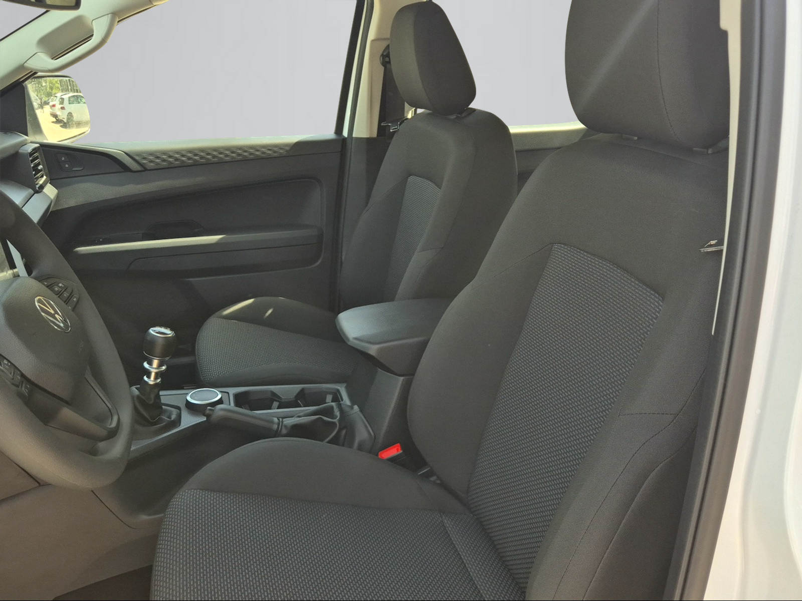 VW Amarok 2.0TDI-image-12