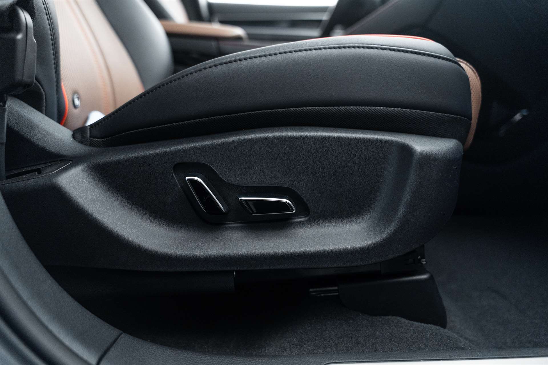 BYD Seal U DM-i PHEV Design AWD 324PS Automat-image-12