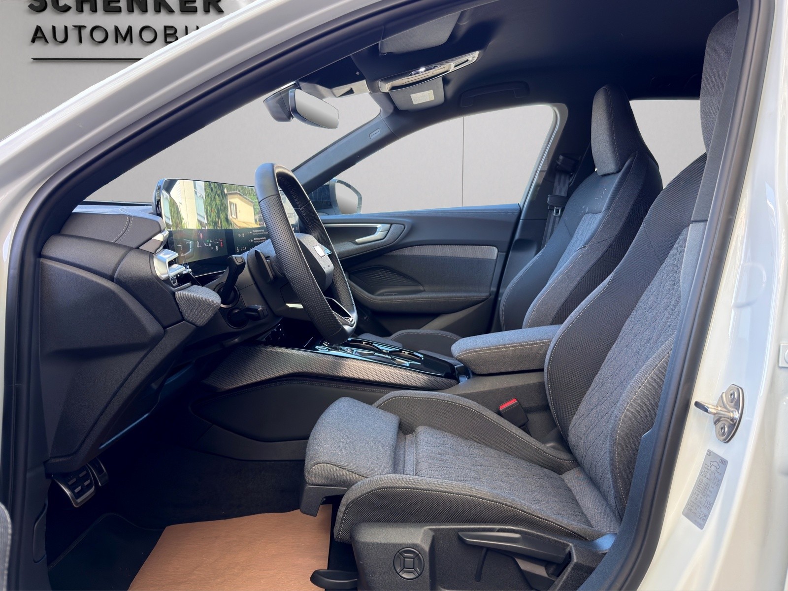 AUDI A5 Avant TFSI 150 kW S tronic S-Line Optikpaket Black-image-9