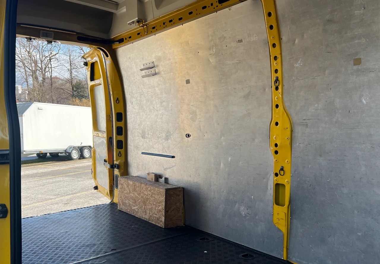 RENAULT Master T35 2.3dCi 130 L3H3-image-8