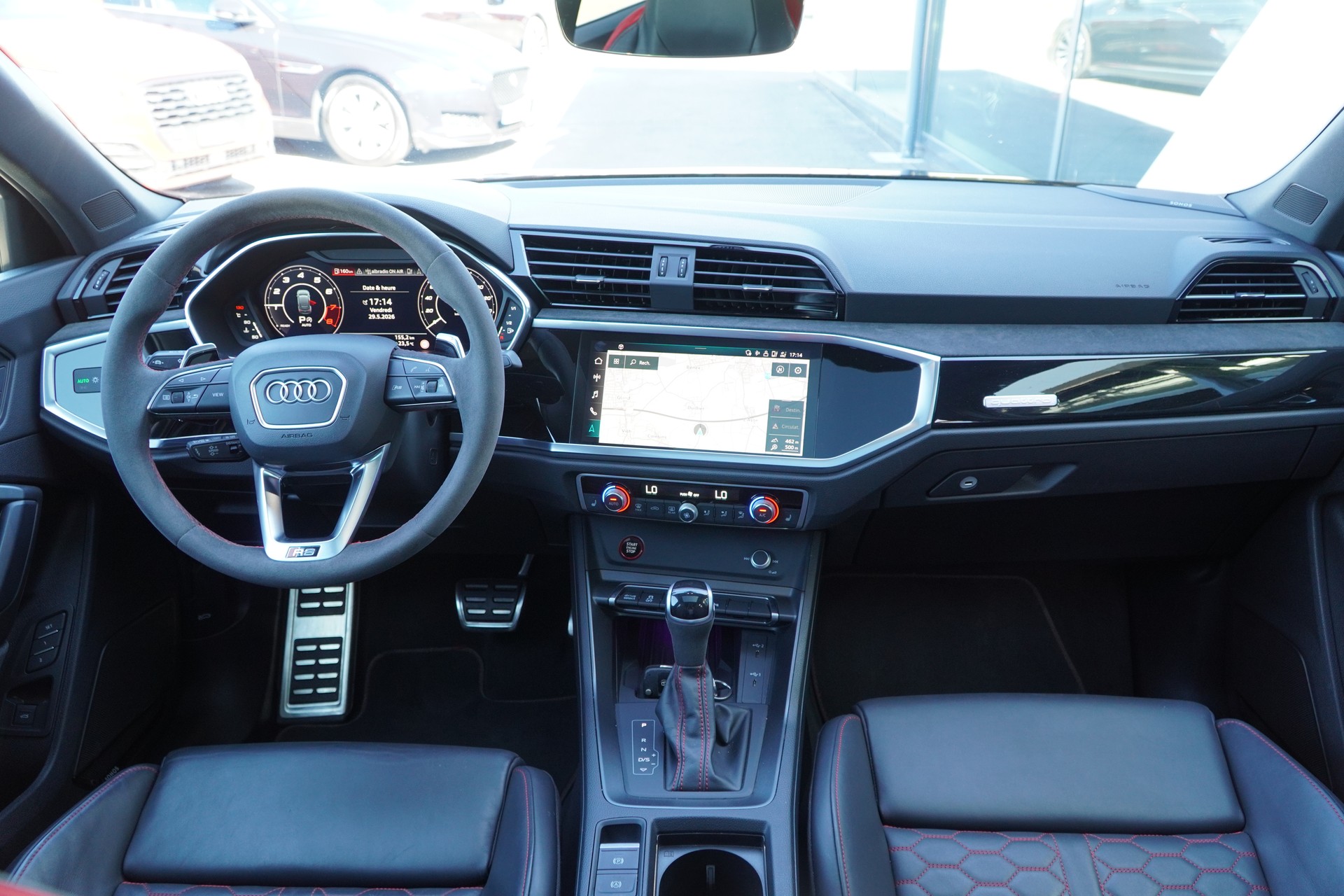 AUDI RS Q3 Sportback quattro S tronic-image-12