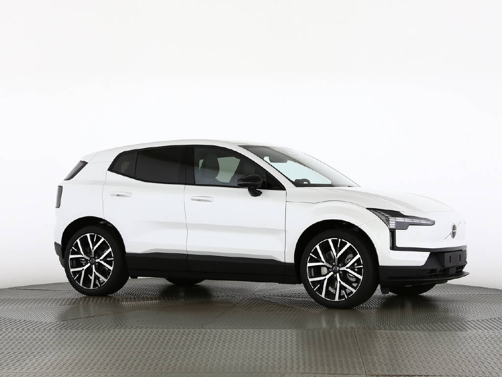 VOLVO EX 30 P8 Plus AWD-image-7