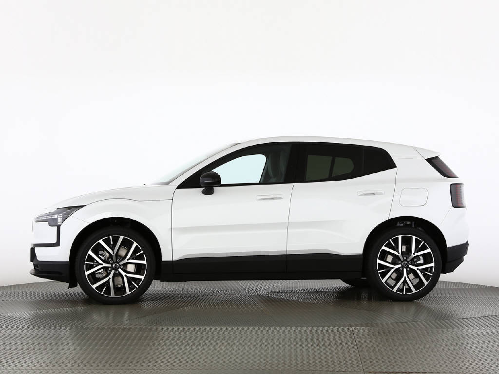VOLVO EX 30 P8 Plus AWD-image-19