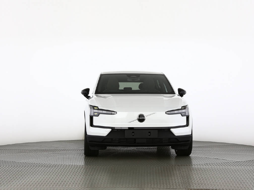 VOLVO EX 30 P8 Plus AWD-image-9