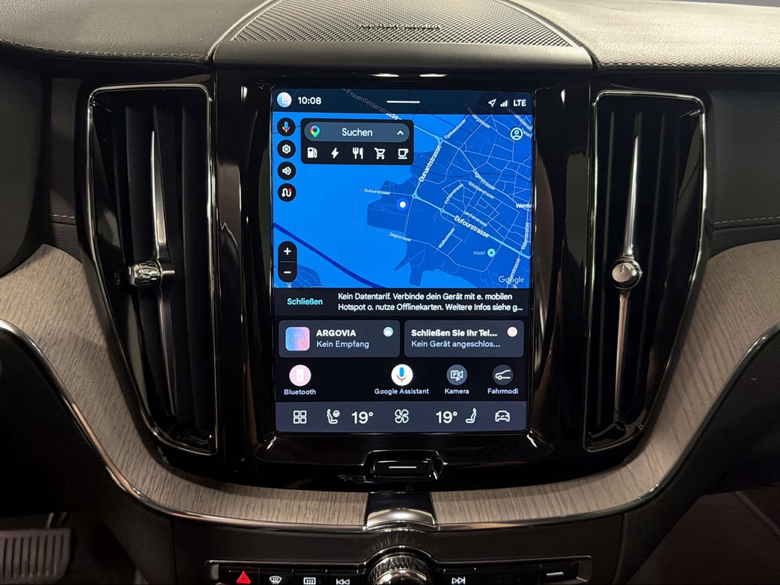 VOLVO XC60 2.0 T6 TE Inscription eAWD-image-13