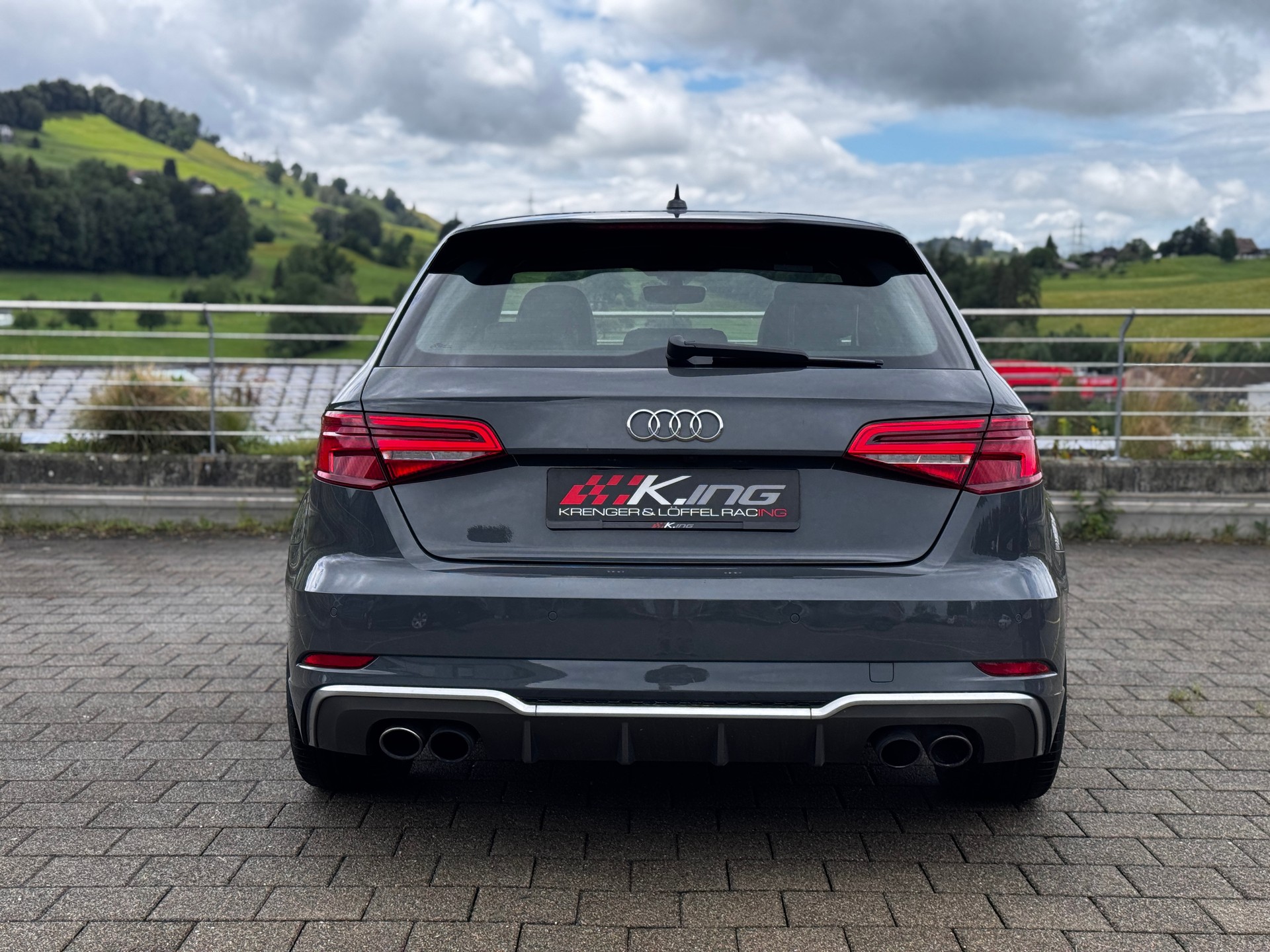 AUDI S3 Sportback 2.0 TFSI quattro S-tronic-image-4