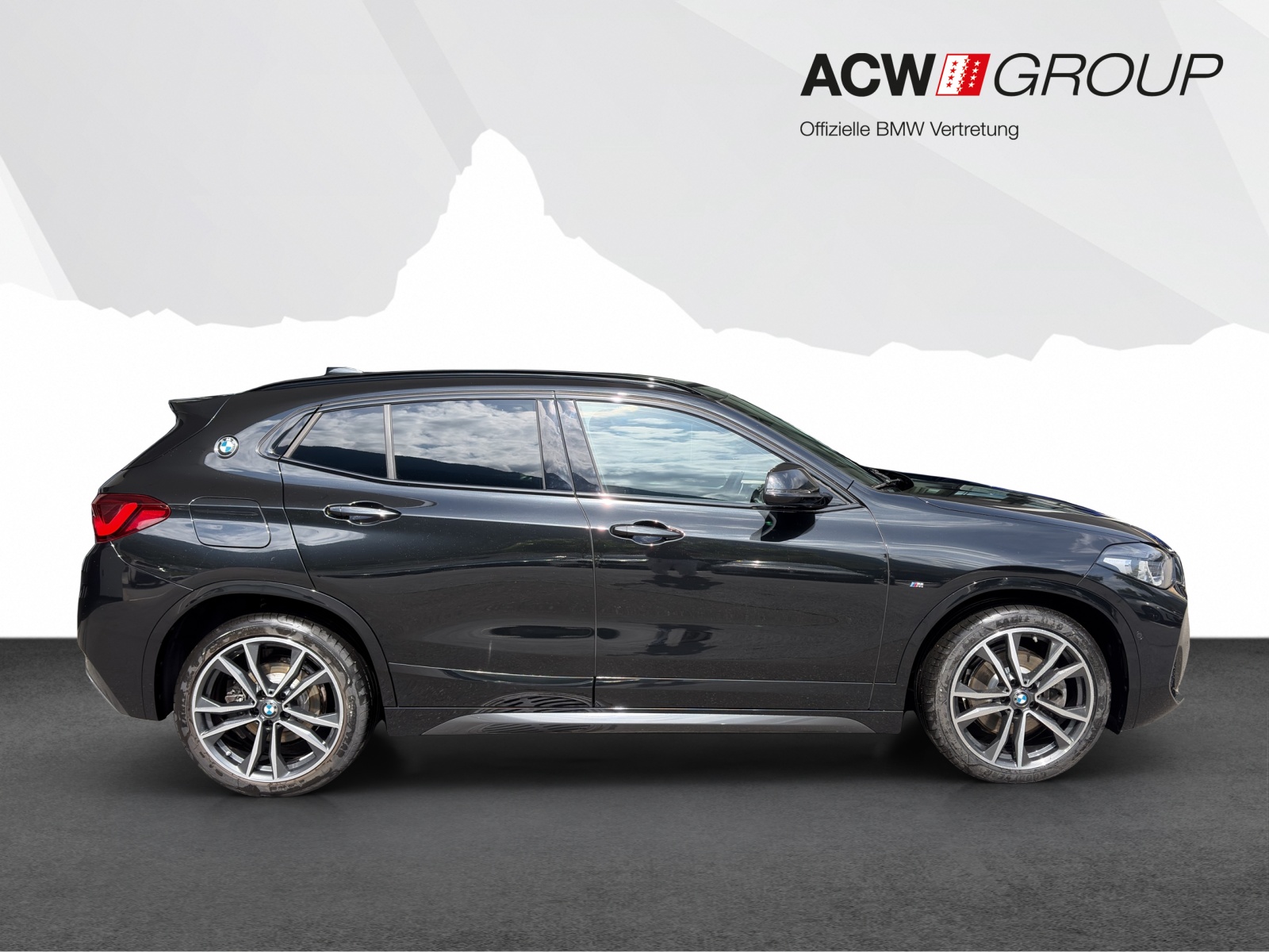 BMW X2 20i xDrive-image-5