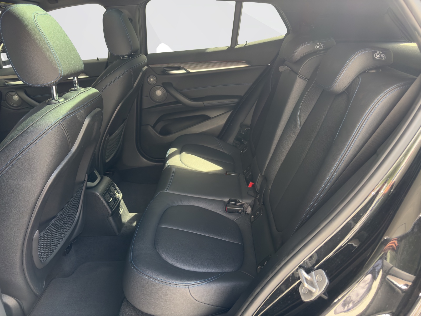 BMW X2 20i xDrive-image-18