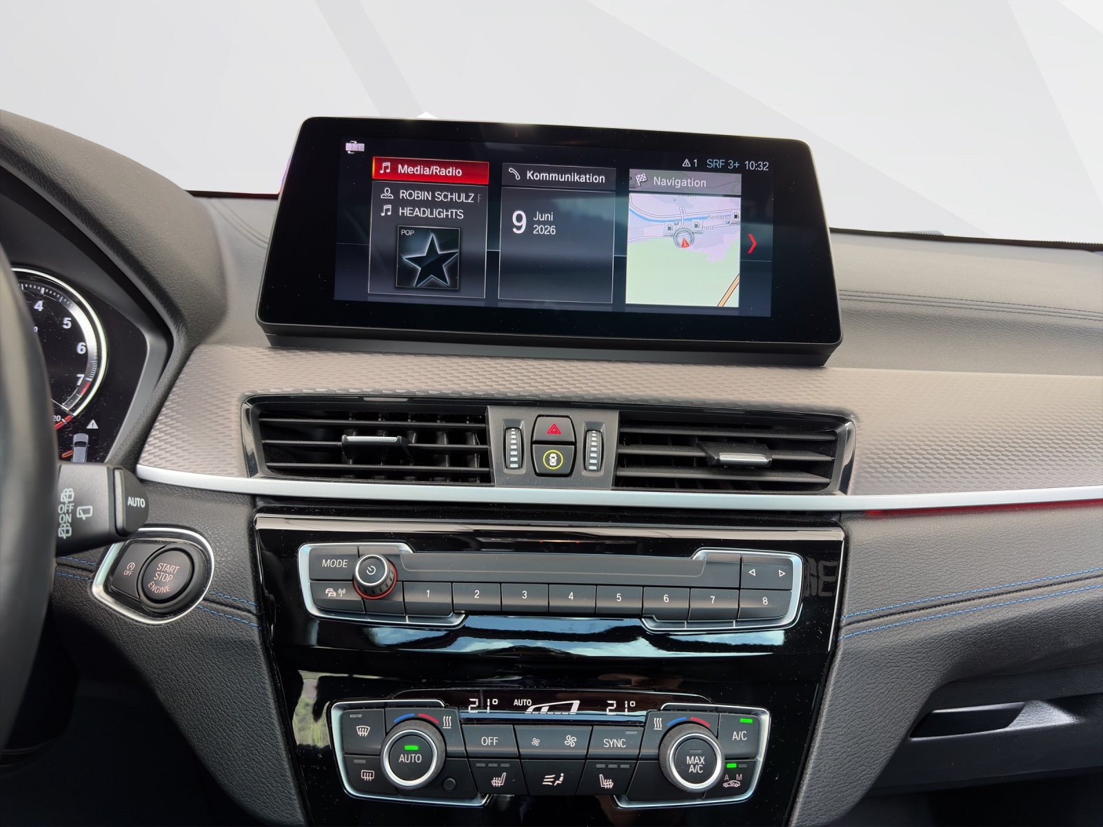 BMW X2 20i xDrive-image-13