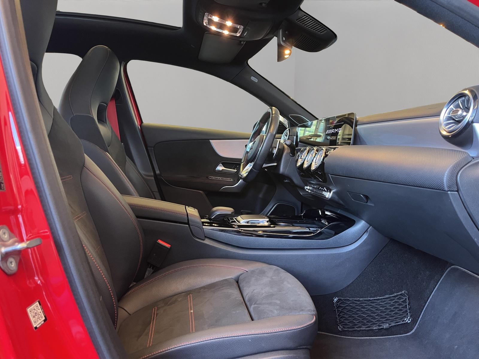 MERCEDES-BENZ A 35 AMG 4Matic Speedshift (CH)-image-11