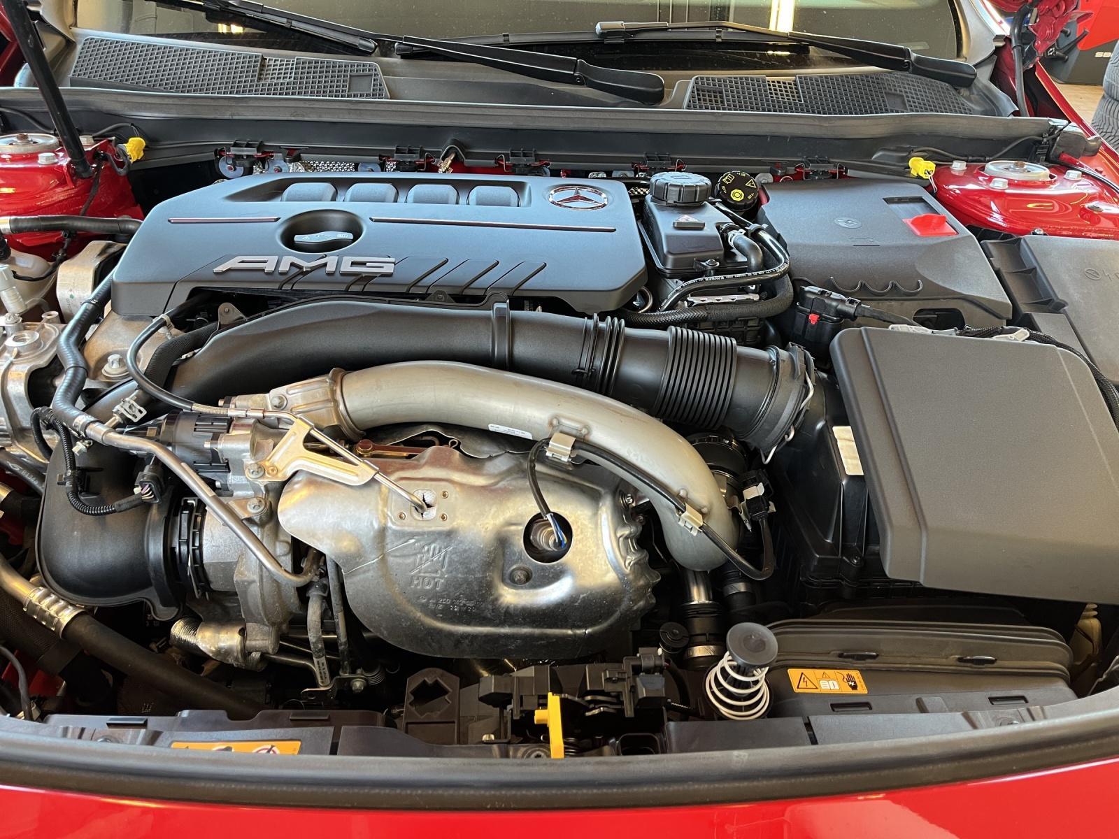 MERCEDES-BENZ A 35 AMG 4Matic Speedshift (CH)-image-22