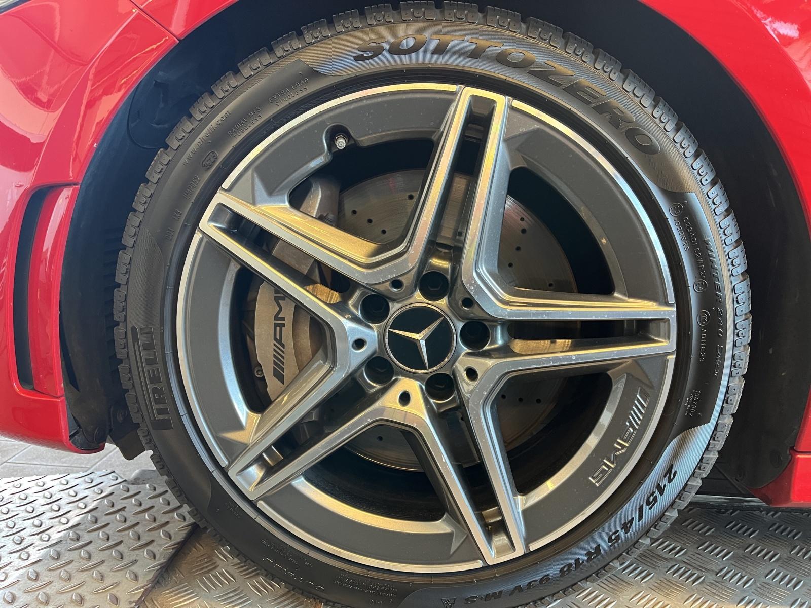 MERCEDES-BENZ A 35 AMG 4Matic Speedshift (CH)-image-9