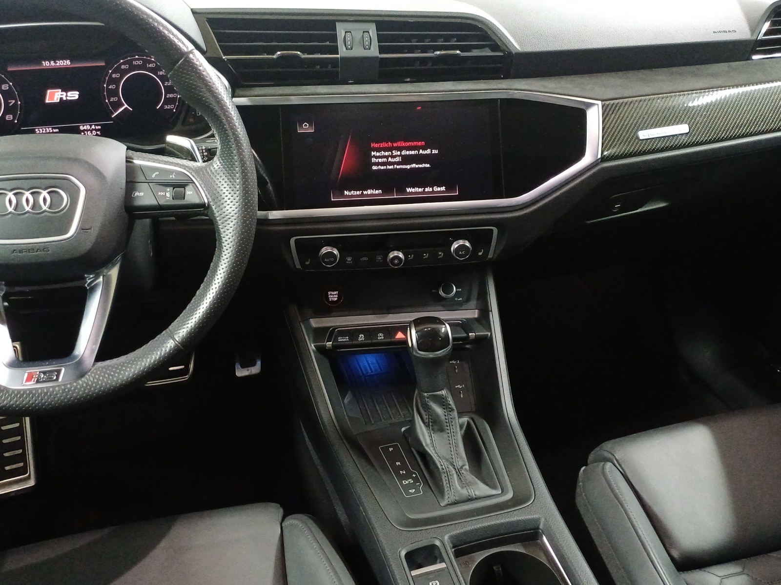 AUDI RS Q3 Sportback quattro S tronic-image-10