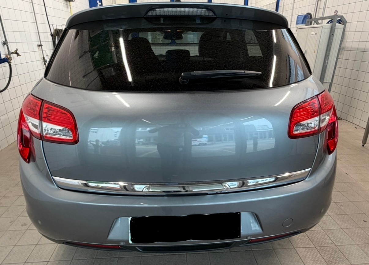 CITROEN 1.6 HDi 115 Exclusive S/S-image-1
