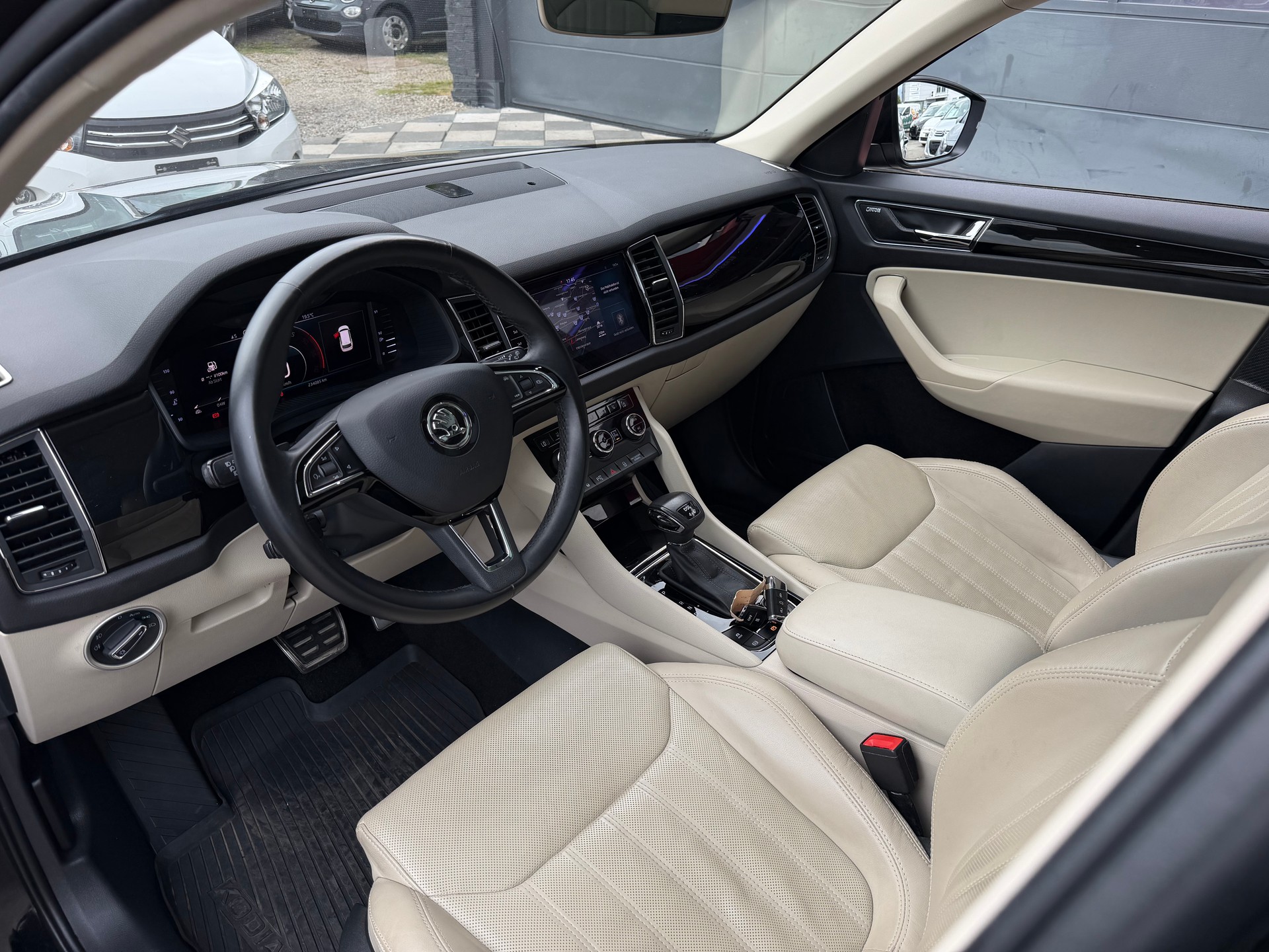 SKODA Kodiaq 2.0 TDI CR L&K 4x4 DSG-image-9
