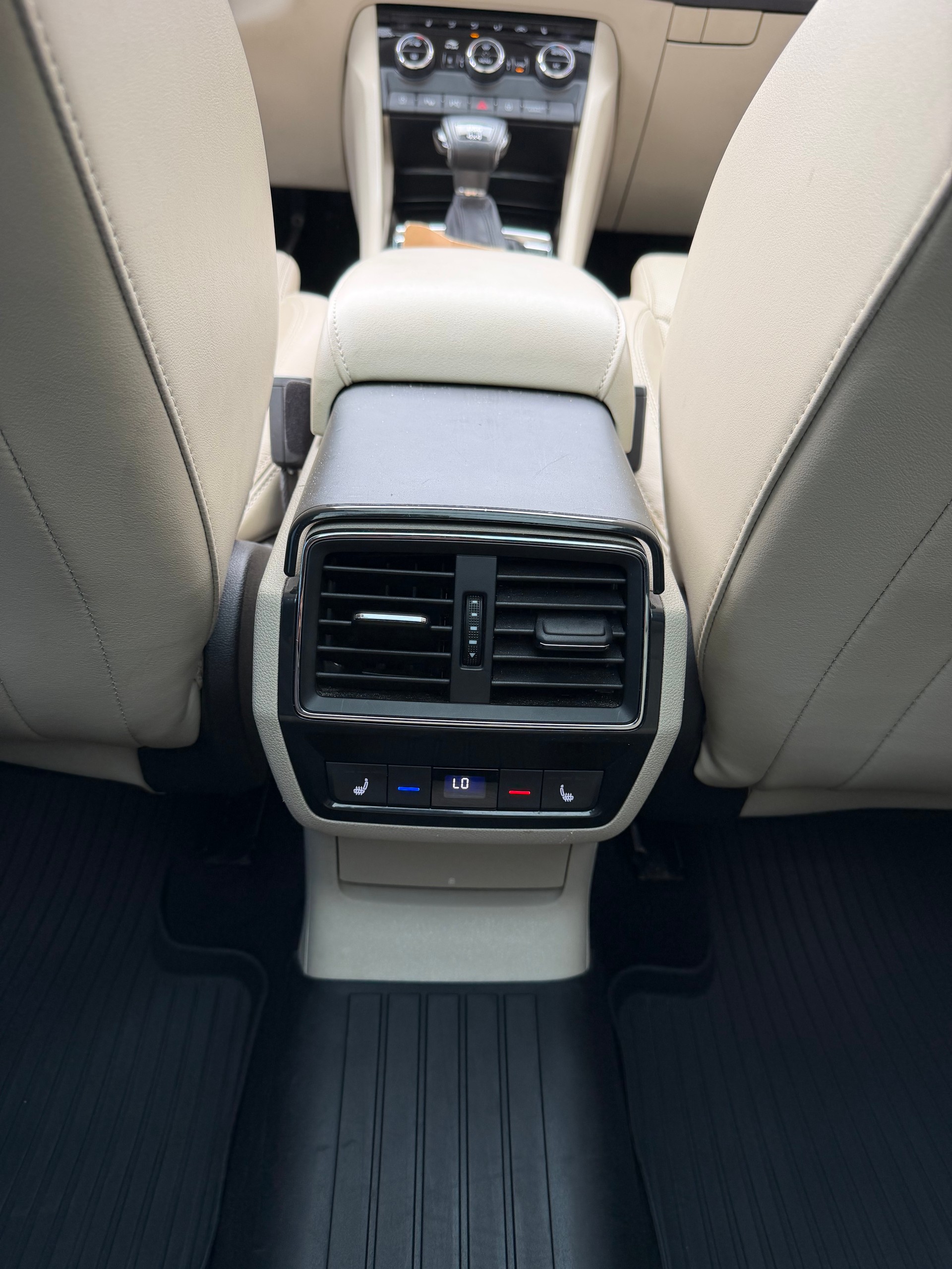 SKODA Kodiaq 2.0 TDI CR L&K 4x4 DSG-image-15