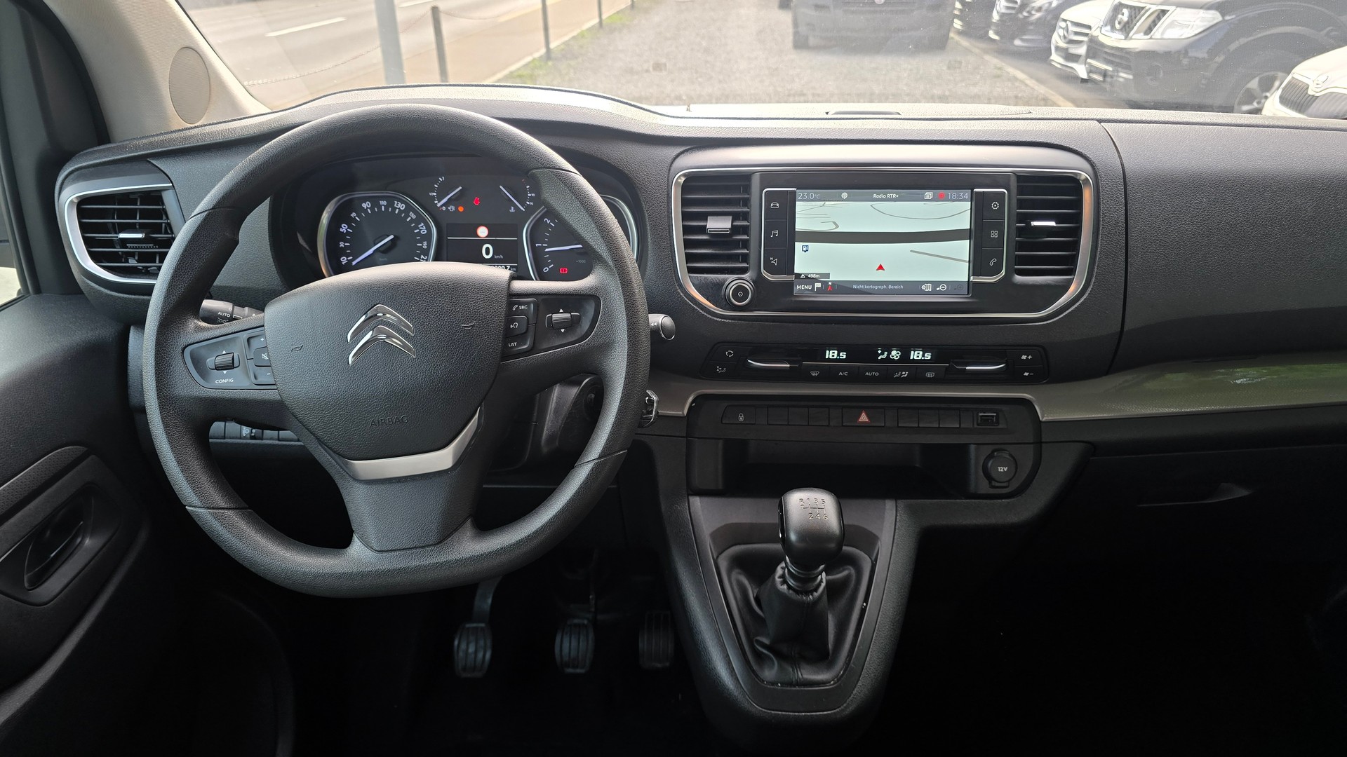 CITROEN Spacetourer 2.0 BlueHDi Feel M-image-10