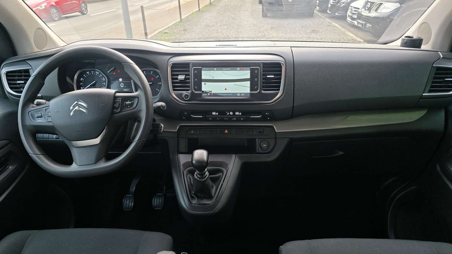 CITROEN Spacetourer 2.0 BlueHDi Feel M-image-9
