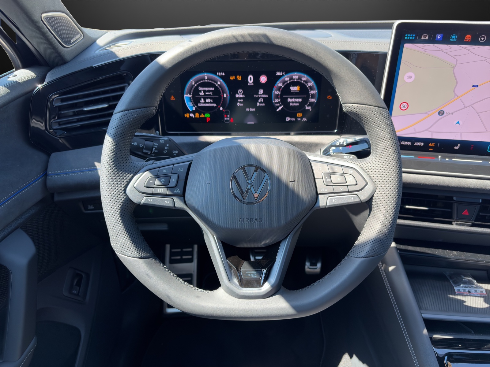 VW Tiguan 2.0 TDI SCR R-Line 4Motion DSG-image-10