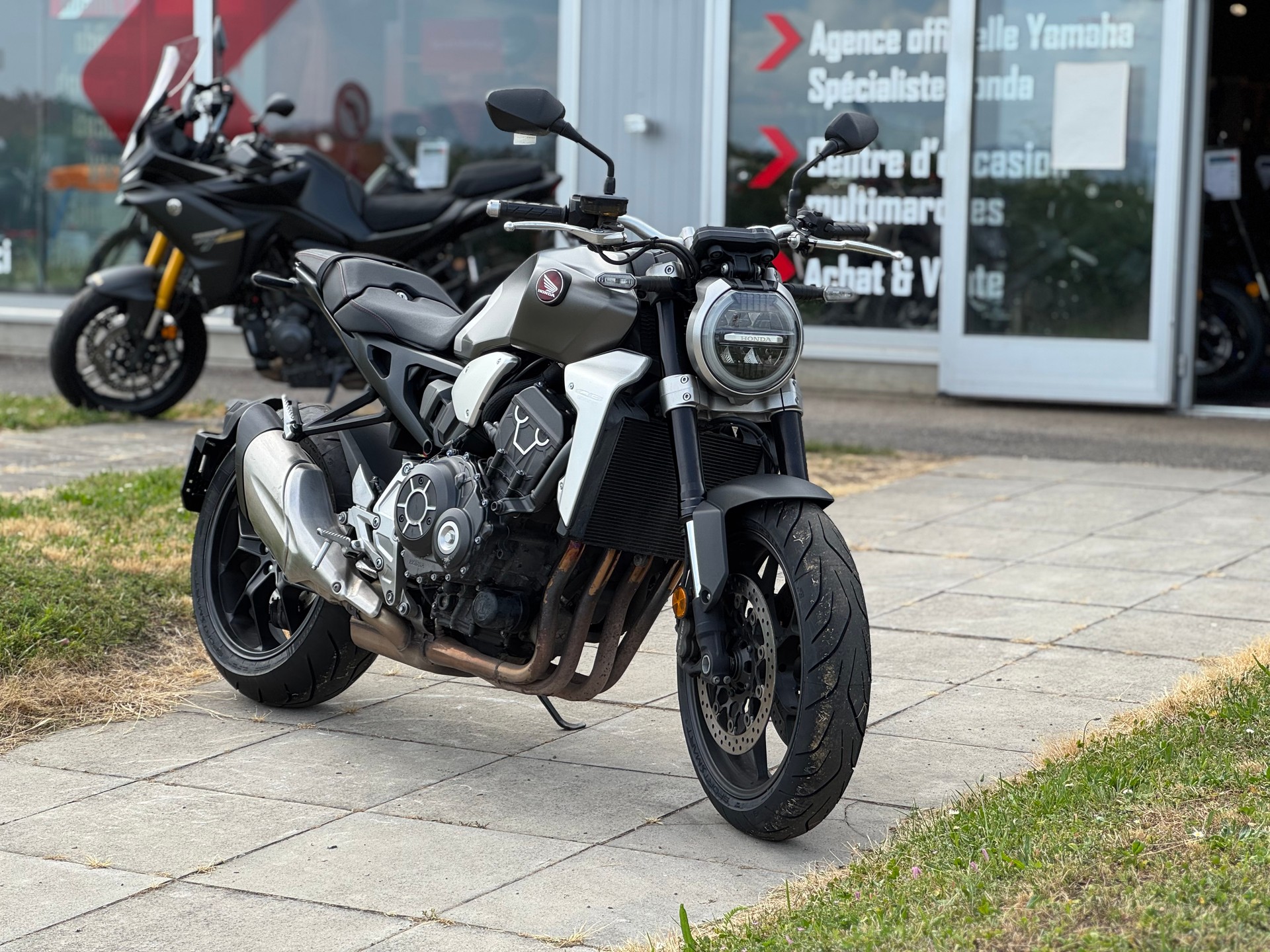 HONDA CB 1000 R ABS-image-4
