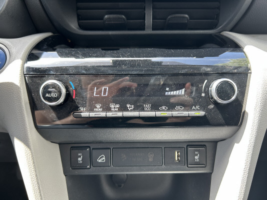 TOYOTA Yaris Cr. 1.5 Comf. AWD A-image-9