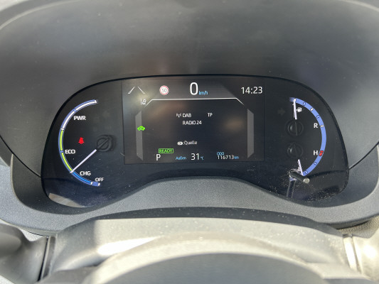 TOYOTA Yaris Cr. 1.5 Comf. AWD A-image-13