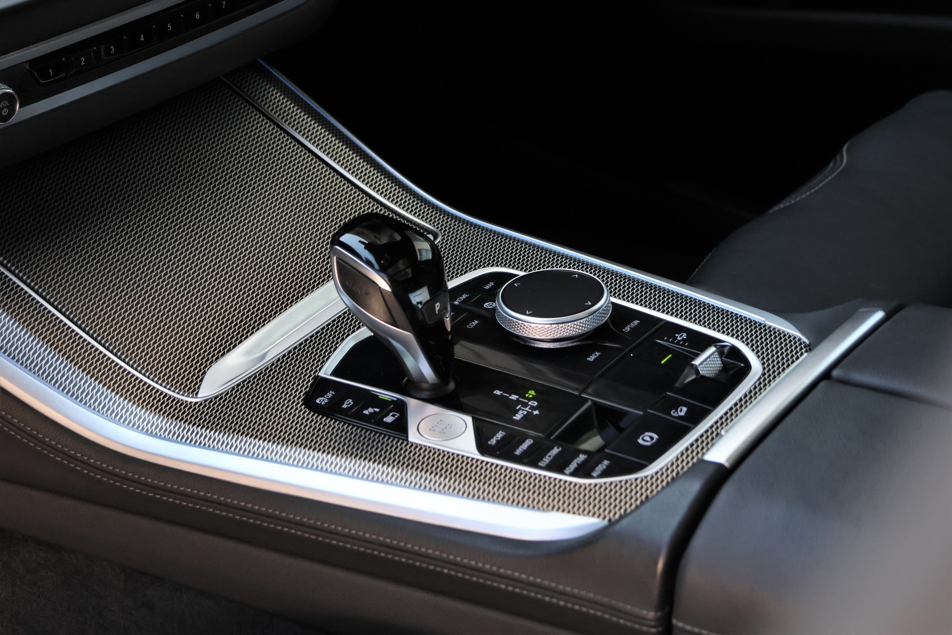 BMW X5 xDrive45e M Sport Steptronic (CH)-image-10