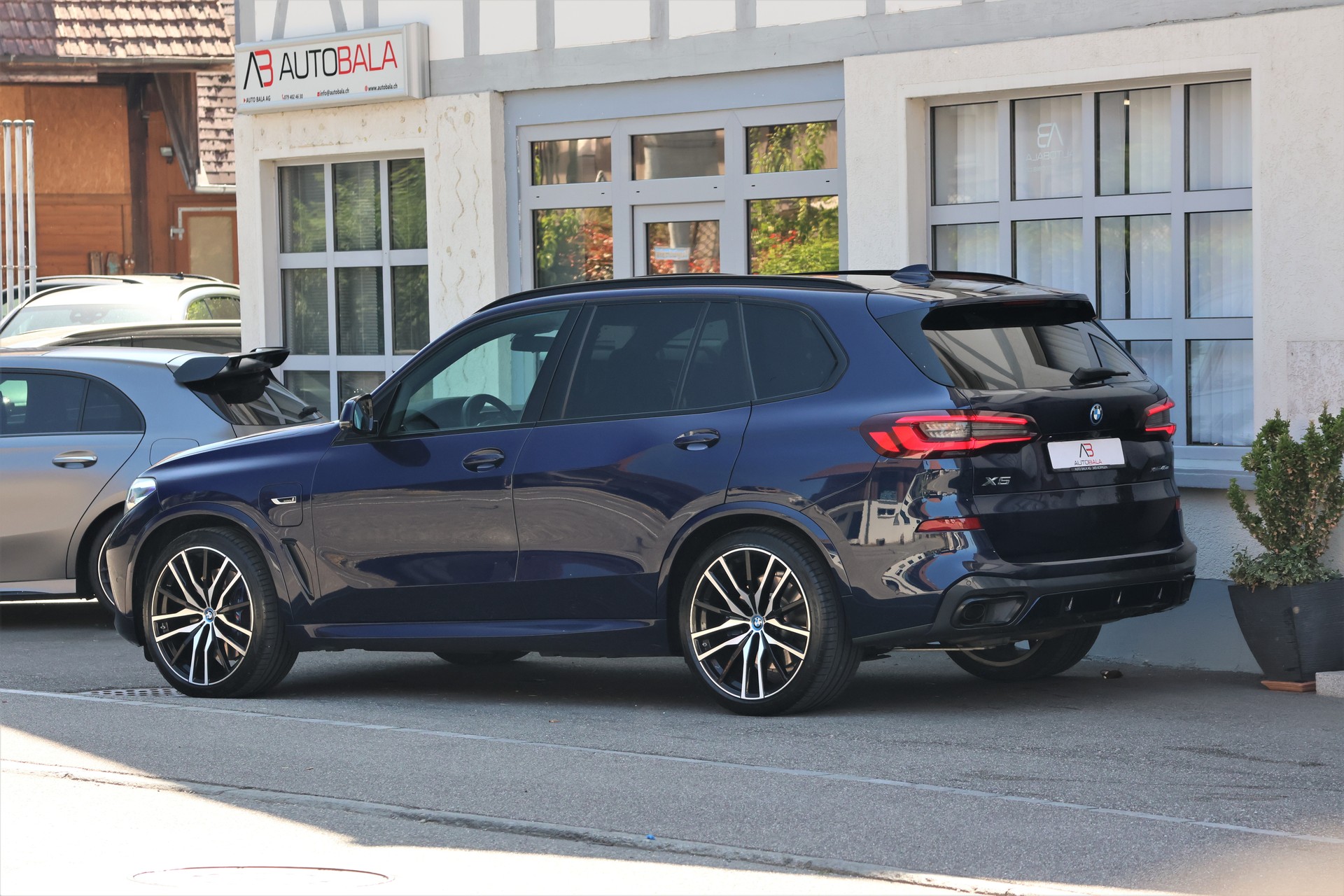 BMW X5 xDrive45e M Sport Steptronic (CH)-image-4