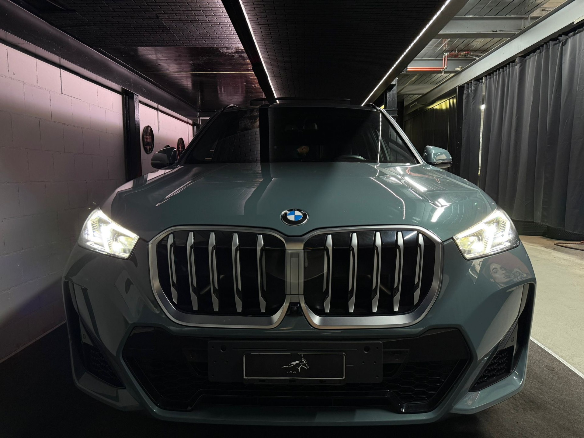 BMW X1 xDrive 23i 48V M Sport * CH-Auto * Panorama * Harman-Kardon * Head-Up Display * Keyless Entry * Driving Assistant PRO.-image-28