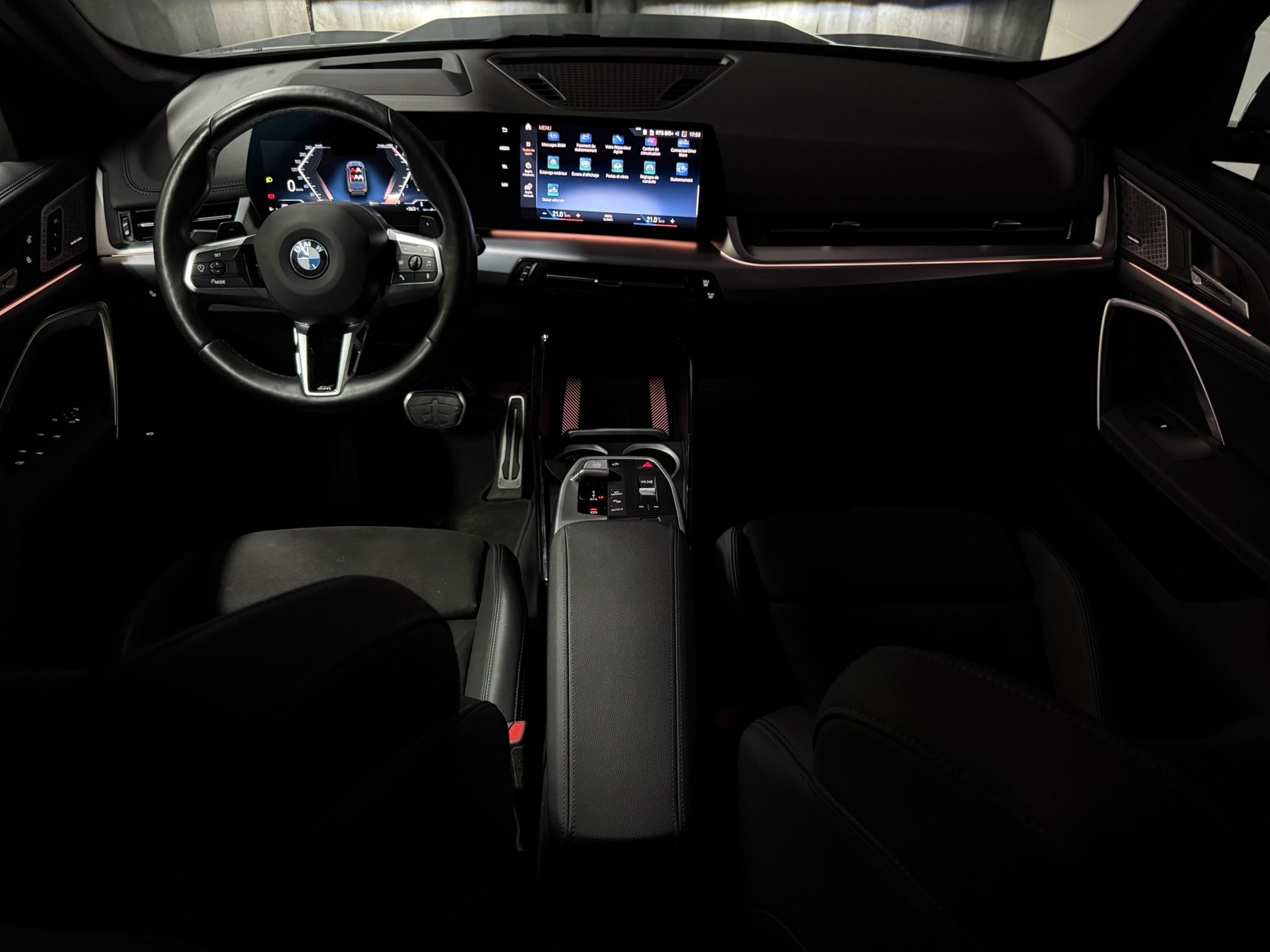 BMW X1 xDrive 23i 48V M Sport * CH-Auto * Panorama * Harman-Kardon * Head-Up Display * Keyless Entry * Driving Assistant PRO.-image-18