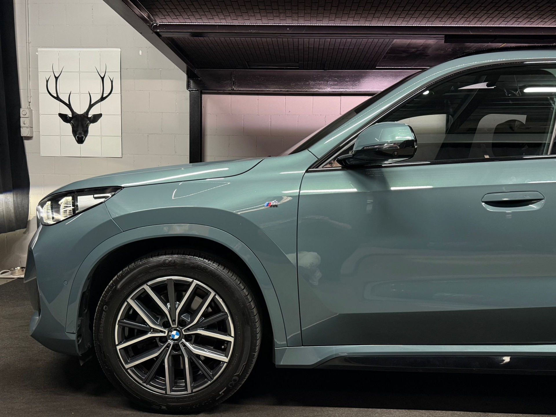 BMW X1 xDrive 23i 48V M Sport * CH-Auto * Panorama * Harman-Kardon * Head-Up Display * Keyless Entry * Driving Assistant PRO.-image-6