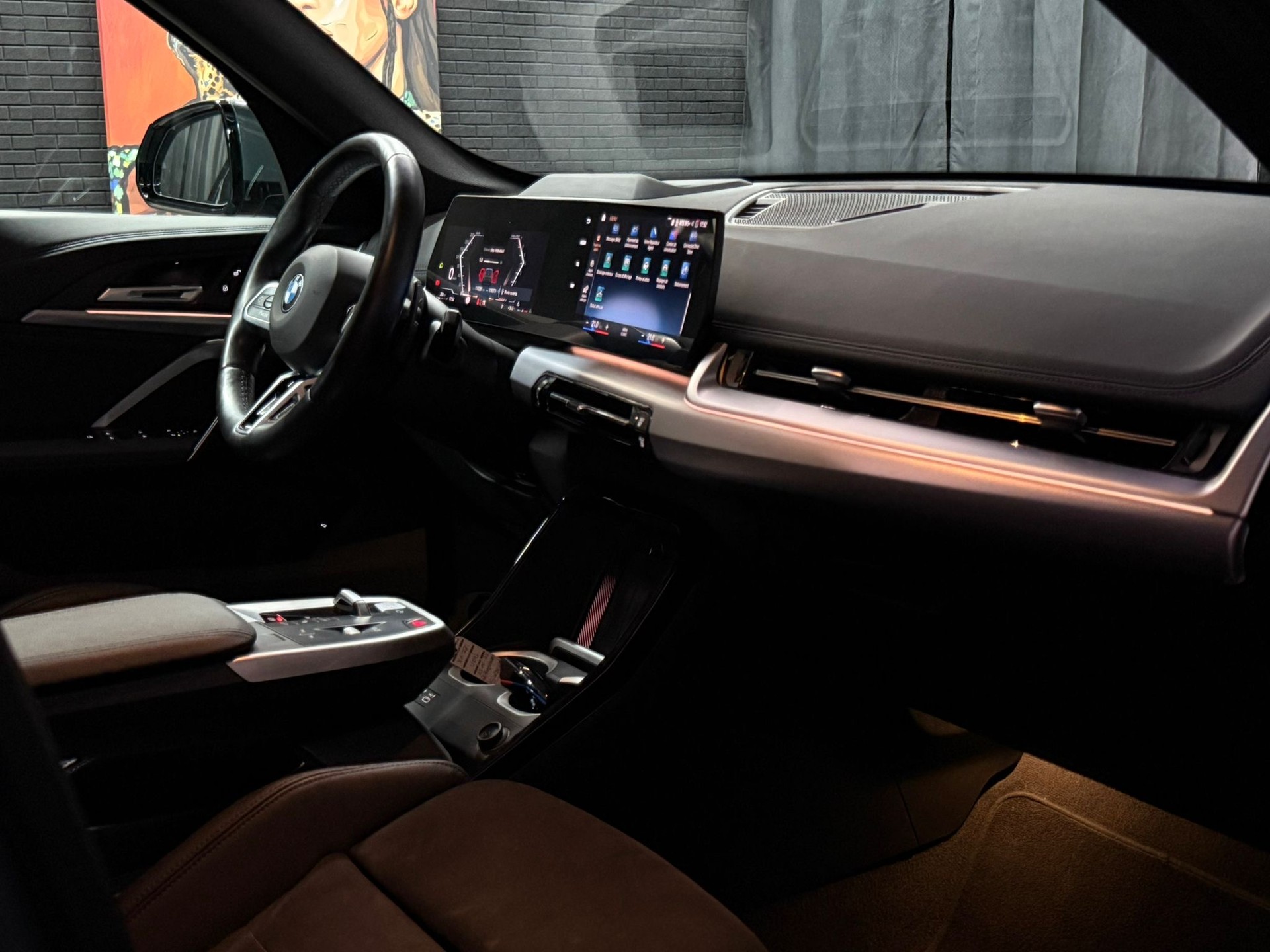BMW X1 xDrive 23i 48V M Sport * CH-Auto * Panorama * Harman-Kardon * Head-Up Display * Keyless Entry * Driving Assistant PRO.-image-10