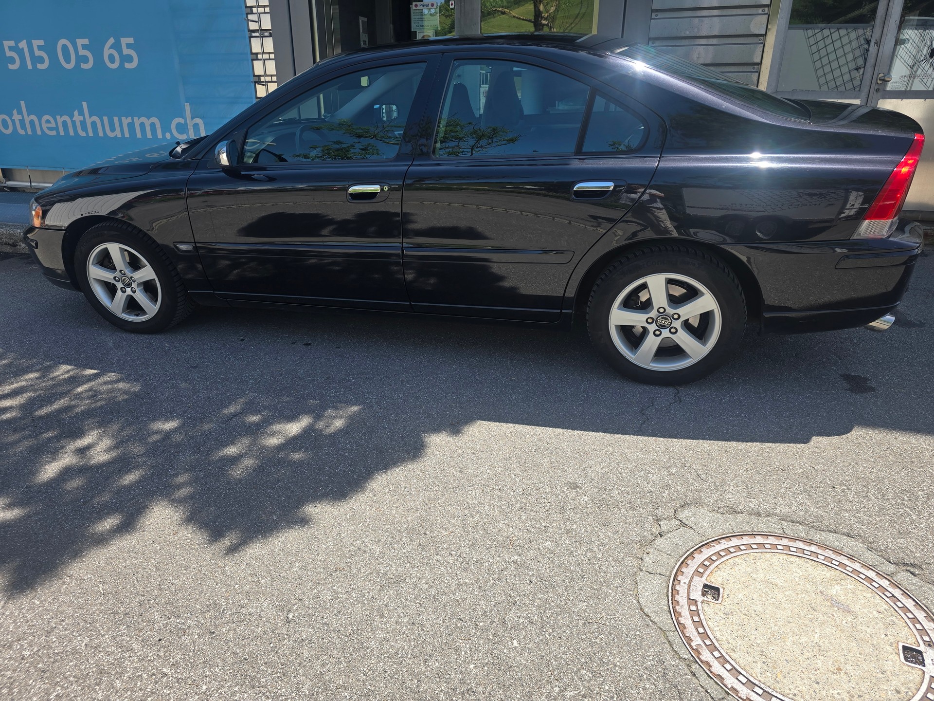 VOLVO S60 2.5T AWD Stockholm Geartronic-image-6