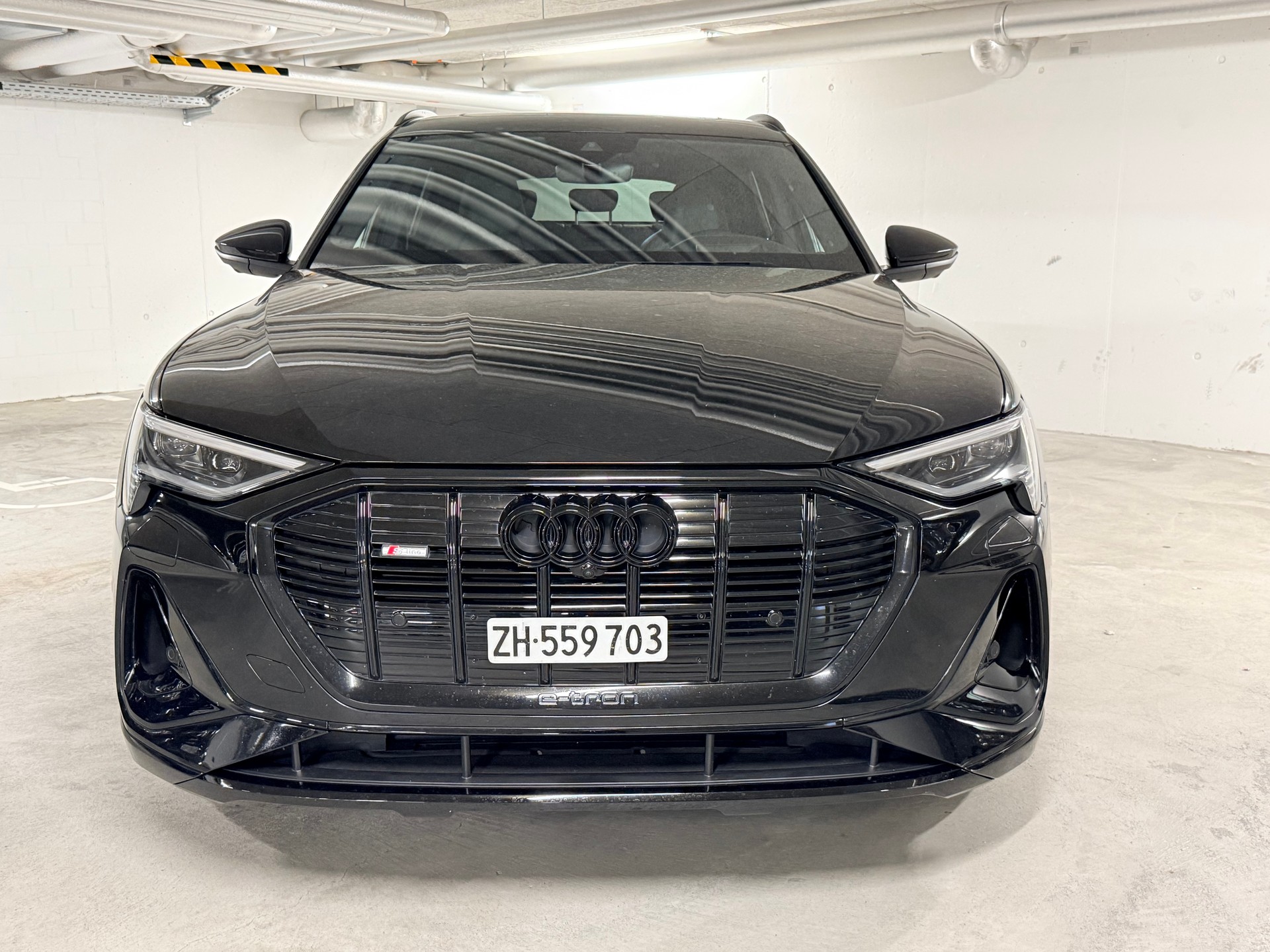 AUDI 55 S Line Black Edition quattro-image-4