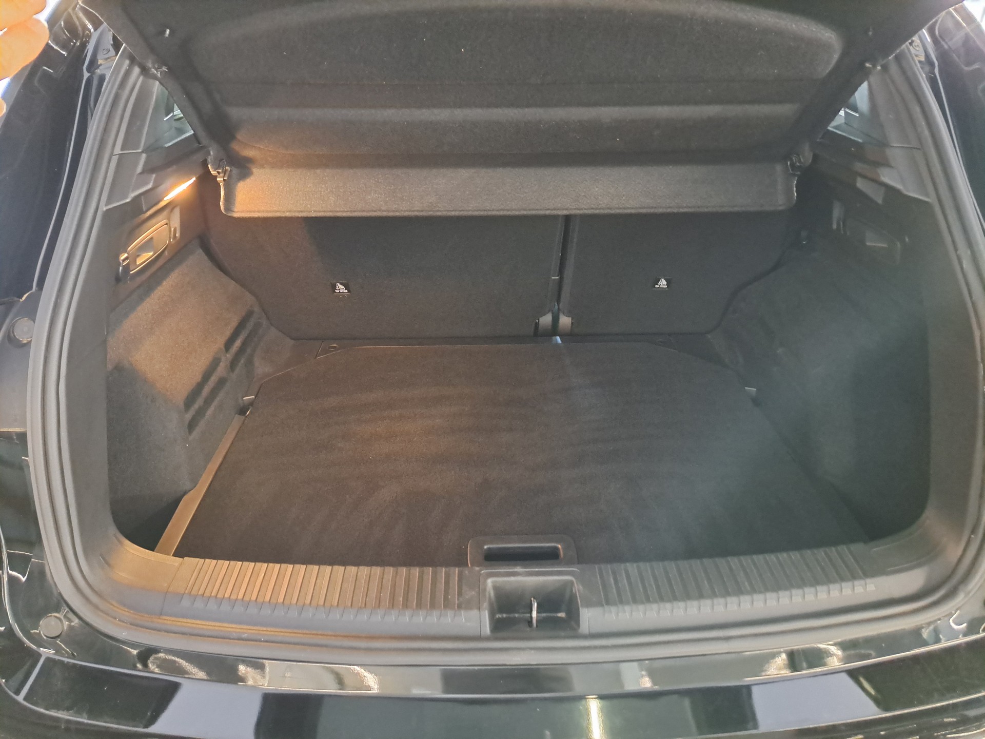 RENAULT Austral 1.2 HEV 200 Techno A-image-4