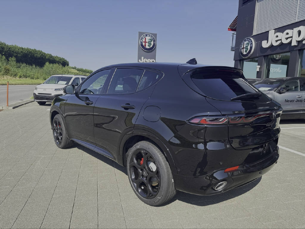 ALFA ROMEO Tonale 1.3 Plug-in Hybrid Veloce Q4-image-1